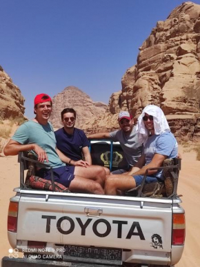 Traditions of Wadi Rum camp & jeep tour